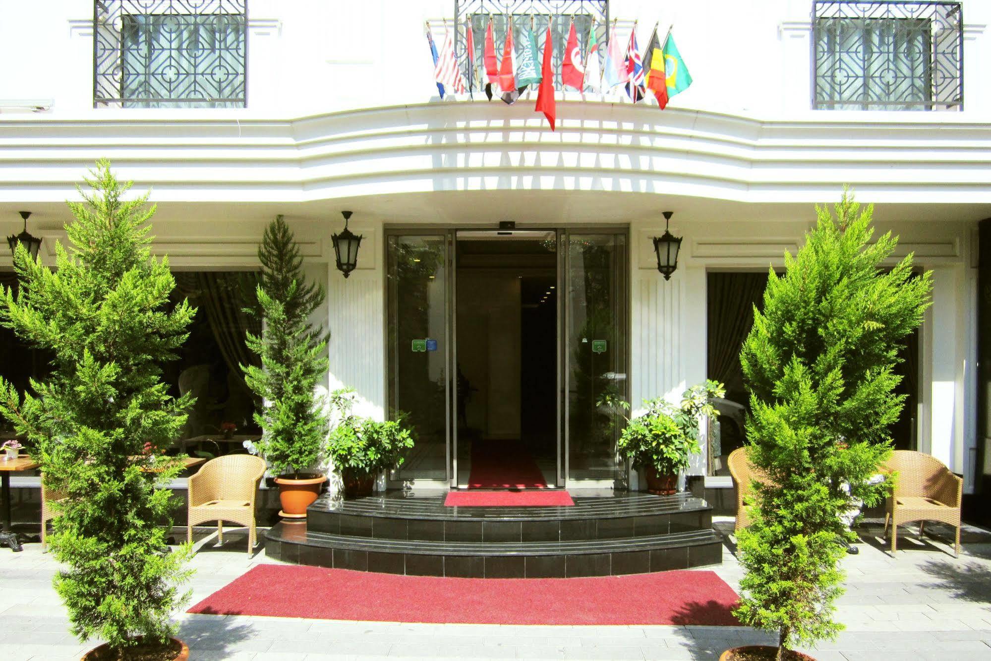 Halifaks Hotel Istanbul Exterior photo